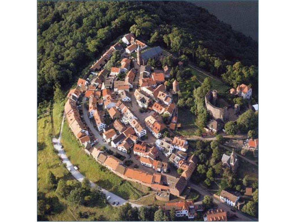 Historisches Ferienhaus Veste Dilsberg Neckargemünd エクステリア 写真